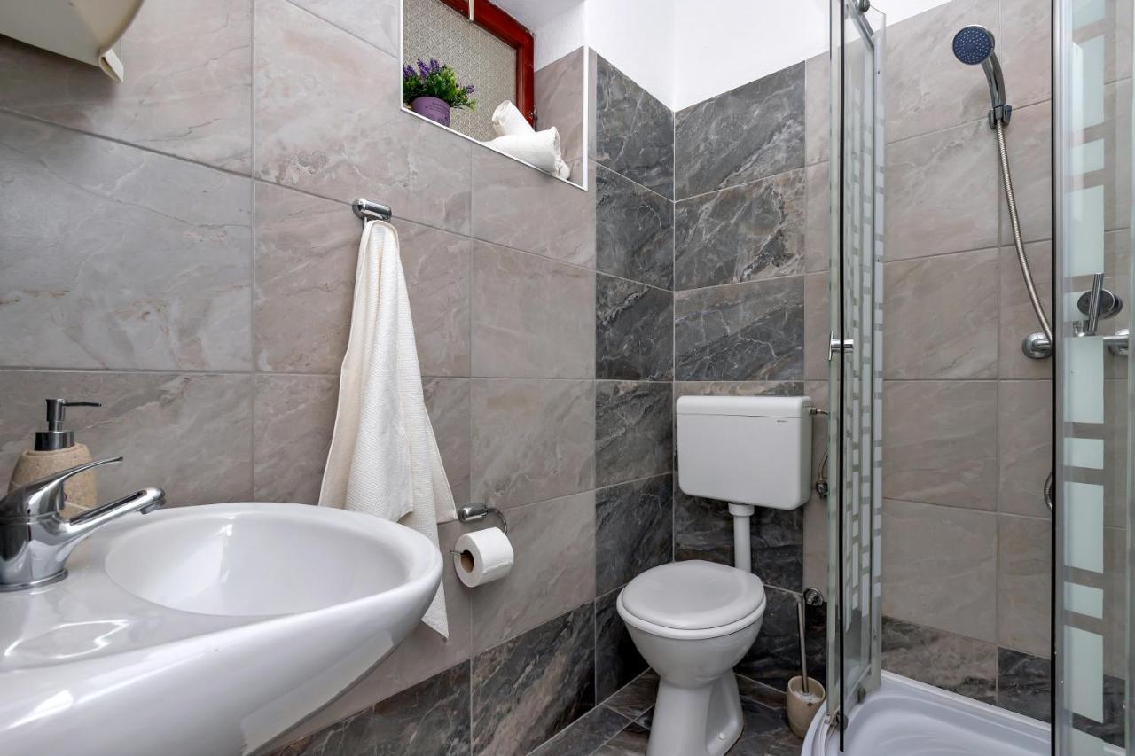מאקרסקה Apartman Koky מראה חיצוני תמונה